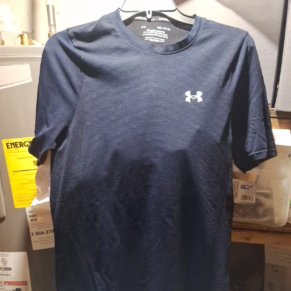 Under Armour Men’s Navy Short Sleeve Athletic Tee with Logo
